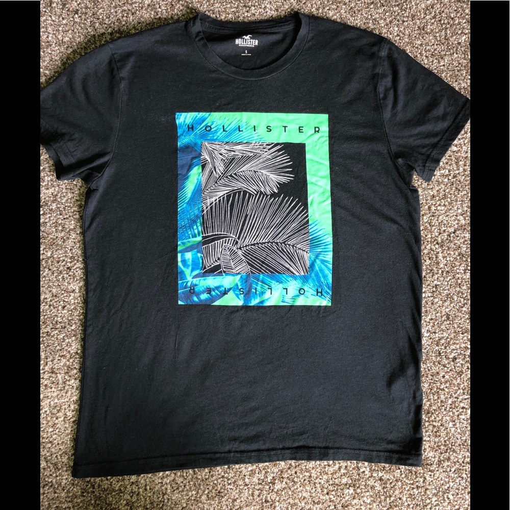 Men’s Hollister T-shirt